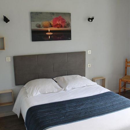 Hotel Restaurant Le Saint Clement Екстер'єр фото
