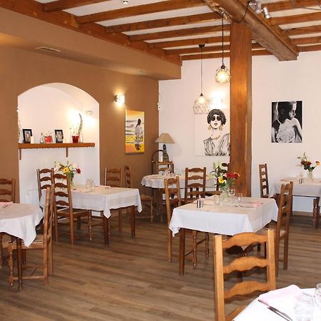 Hotel Restaurant Le Saint Clement Екстер'єр фото