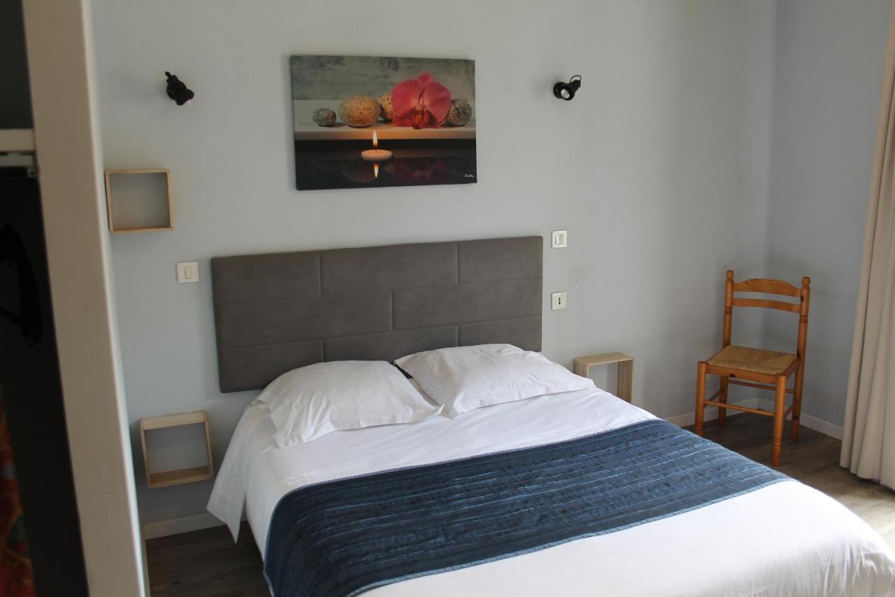 Hotel Restaurant Le Saint Clement Екстер'єр фото