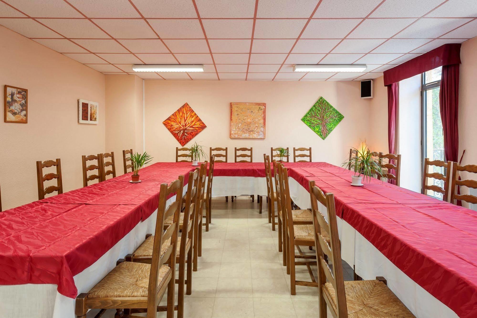 Hotel Restaurant Le Saint Clement Екстер'єр фото