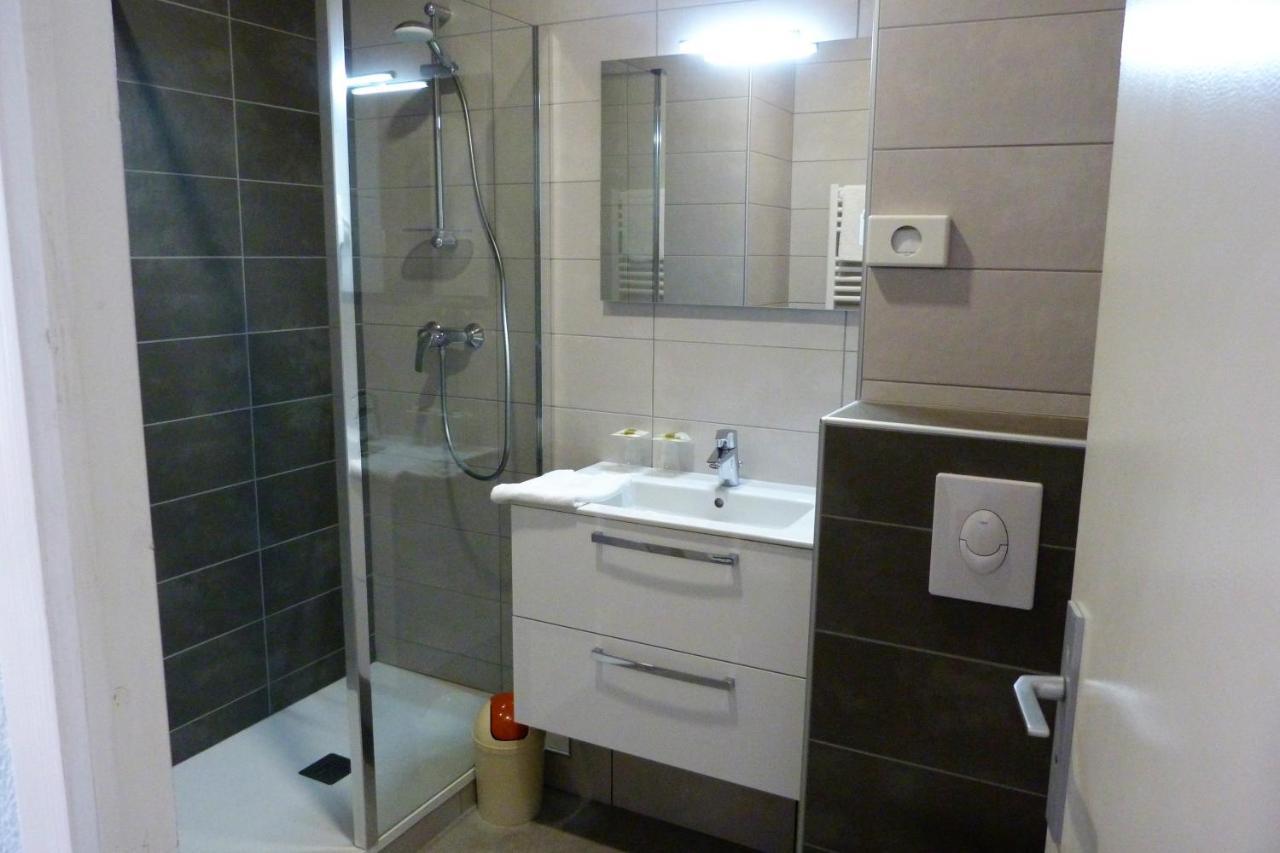 Hotel Restaurant Le Saint Clement Екстер'єр фото